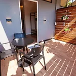 V&V Apartments